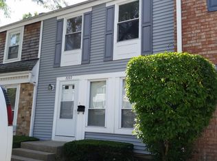 2227 Clifton Pl, Hoffman Estates, IL 60169