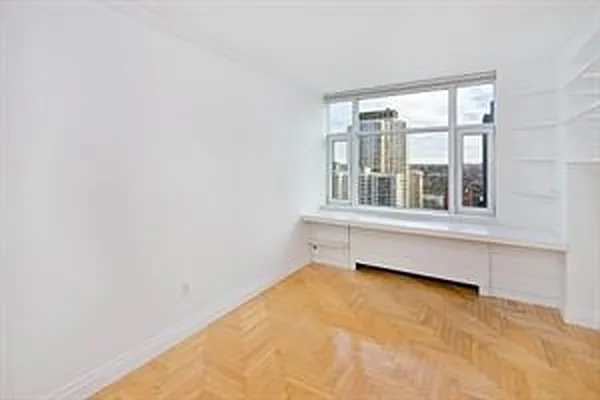 Rented by Douglas Elliman | media 34
