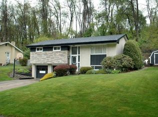 318 Circle Dr, White Oak, PA 15131