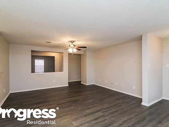 3rd image of 4605 Little Creek Dr