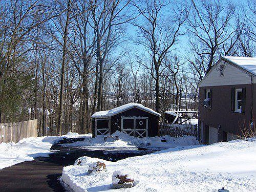 2nd image of 704 Ridge Rd