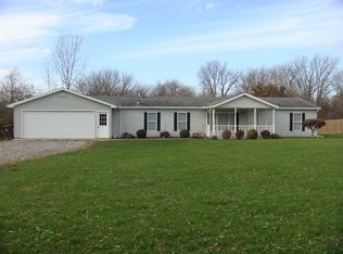 11310 S Ridge Rd, Galveston, IN 46932