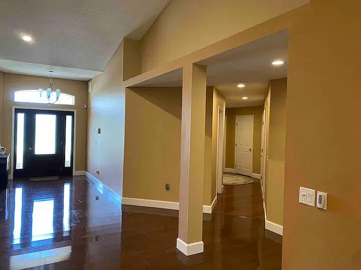 1041 SW John Maccormack Ter — Photo 16