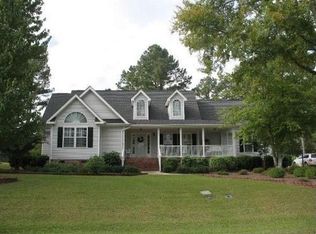 307 Green Oaks Rd, Greenwood, SC 29649