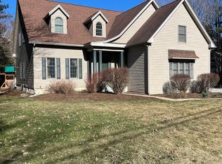 114 Oak Grove Dr, Brewer, ME 04412