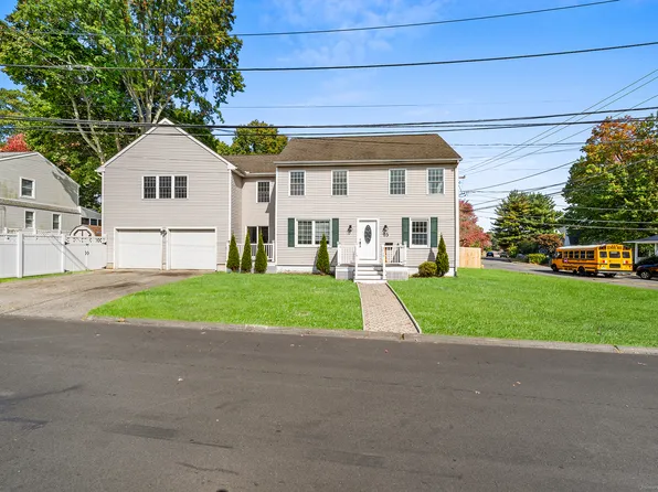 16 Cardinal Street, Fairfield, CT 06825