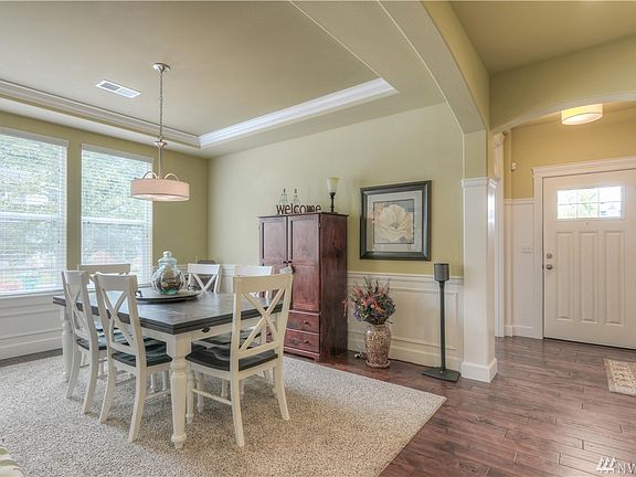 5th image of 4404 Hammersley Way NW