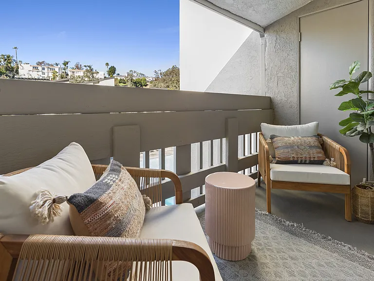 The Villas at Woodland Hills — Photo 6