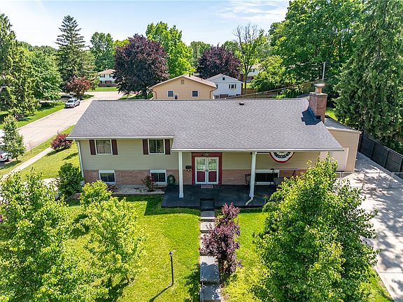 5th image of 5798 Redbird Ct