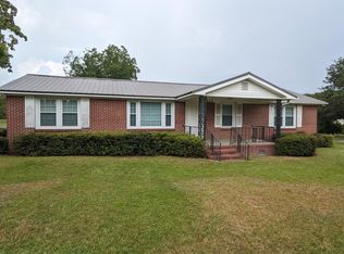 556 Turnpike Rd, Florence, SC 29501