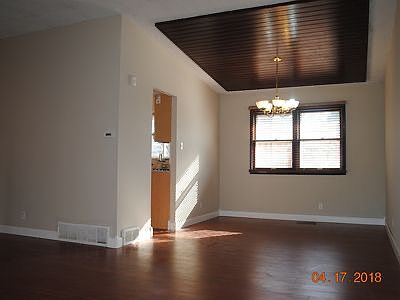 3rd image of 381 Stafford Ct
