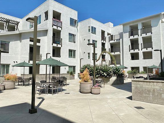 Building Courtyard