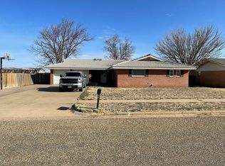 203 Apache Trl, Tulia, TX 79088