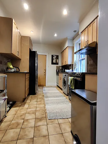 66 Marshal St #6 Photo 1