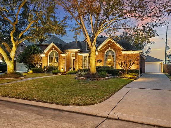 2nd image of 2318 Chelsea Ridge Ct