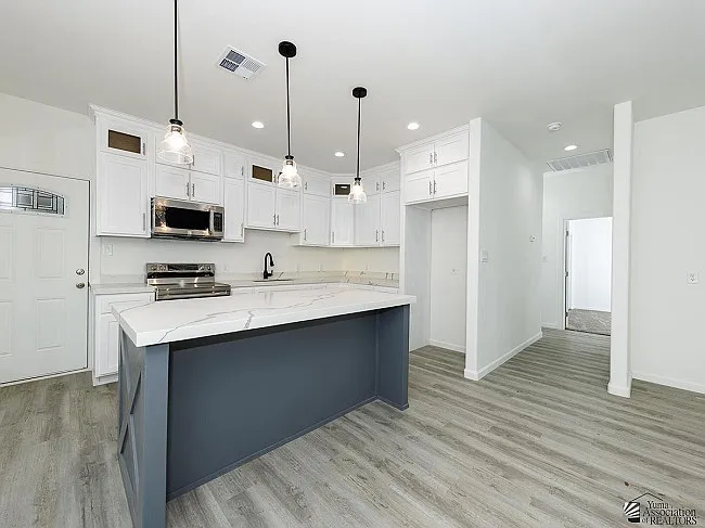 4 bed, 1479 sqft, $1,850 — Photo 4