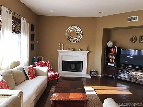 3rd image of 2730 Valleycreek Cir