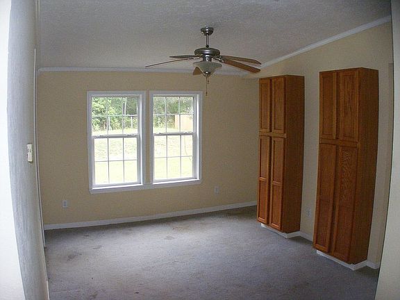 4th image of 283 Venetian Blvd