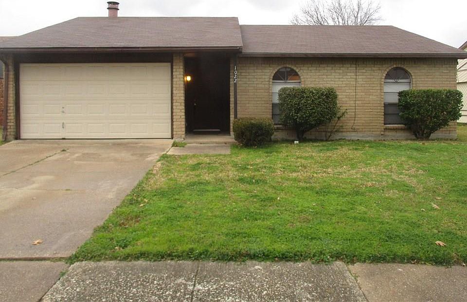 1st image of 1022 Llano Trl