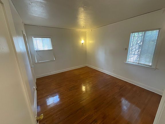 2nd image of 1065 Belmont Ave