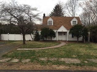 67 Colonial Rd, Midland Park, NJ 07432
