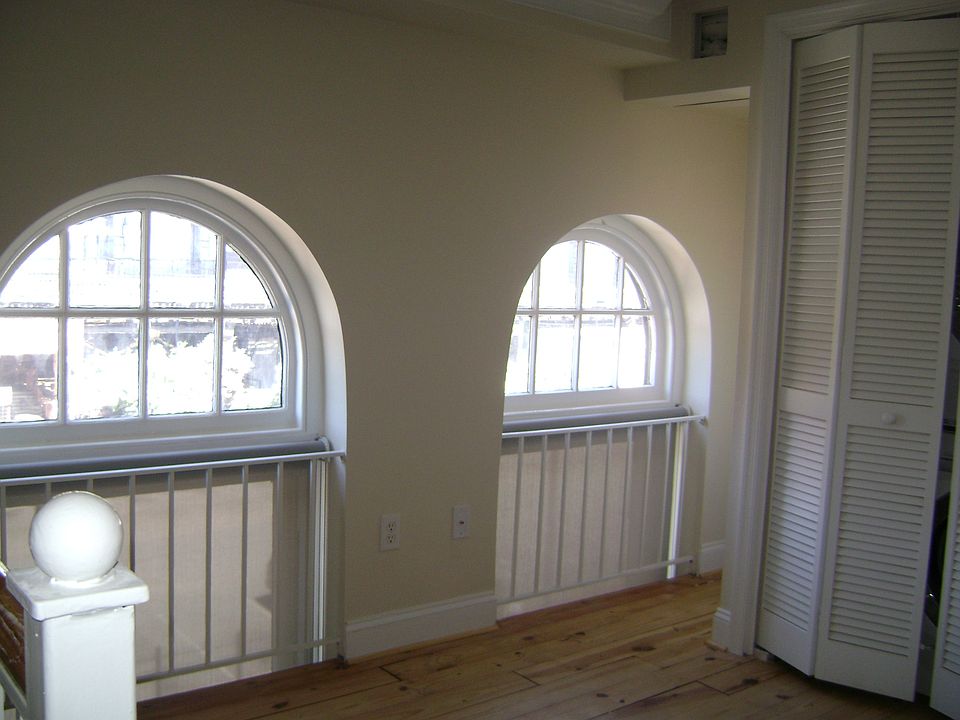 1st image of 1548 E Main St APT 205