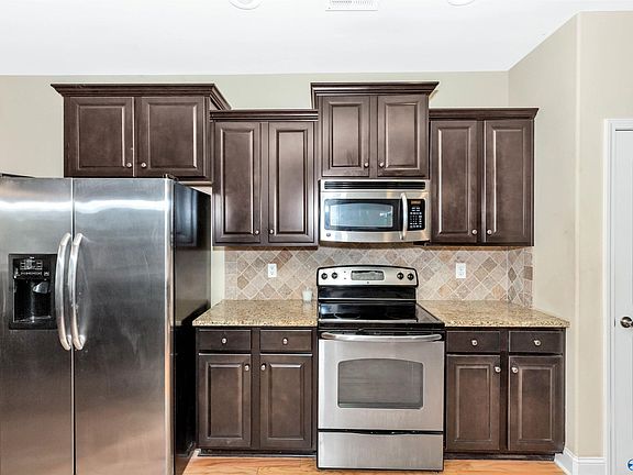 3rd image of 3012 Magnolia Leaf Cir SE