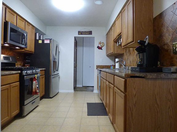 3rd image of 1116 E Randville Dr Unit 100A