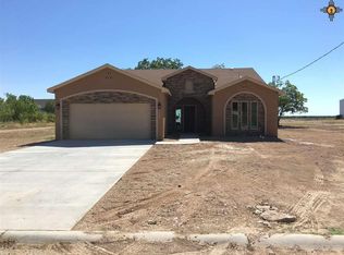 425 Hamilton Pl, Carlsbad, NM 88220