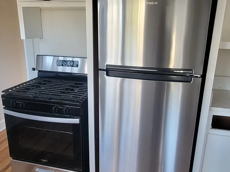 321 W Howard Ave #A — Photo 9