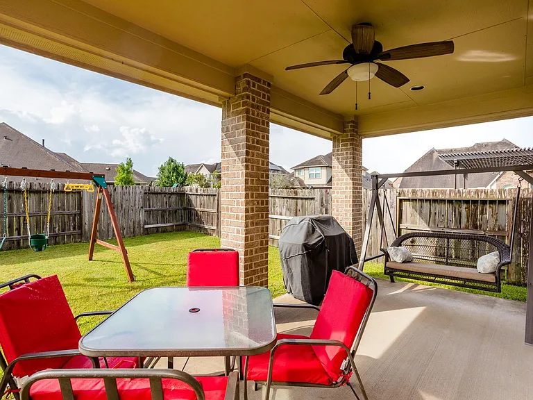 4622 Regal Shadow Ln — Photo 36