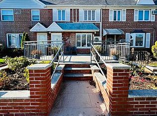61-72 81st St #2, Middle Village, NY 11379