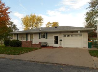 495 W Hail St, Bushnell, IL 61422