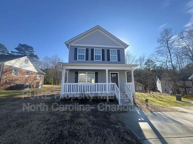 1402 Martin Luther King Ave #B — Photo 4