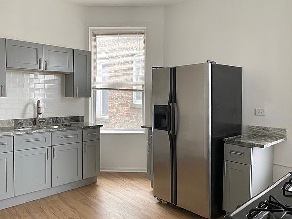 2nd image of 2910 S Wentworth Ave APT 3R