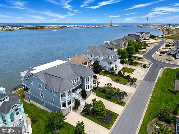 2nd image of 35 Inlet View Ct