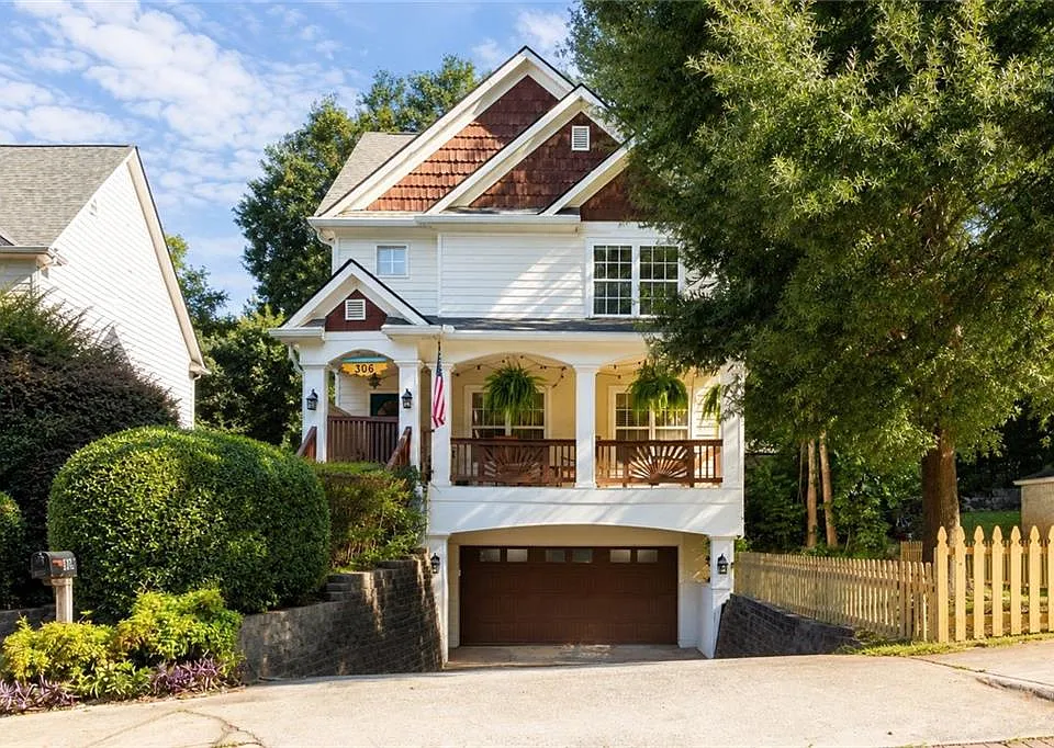 306 Kendrick Ave SE