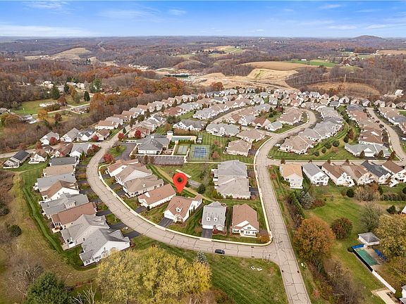 3rd image of 208 Patriot Ln
