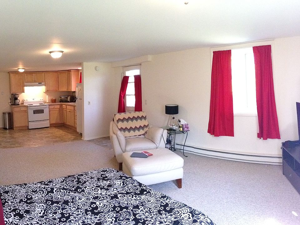 1st image of 40 Lawrence Ave APT E