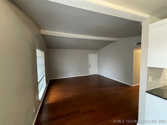 2nd image of 6725 S Richmond Ave Unit 634