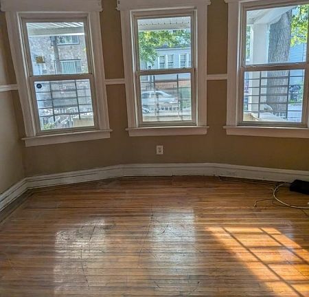4th image of 101 Columbia Ave
