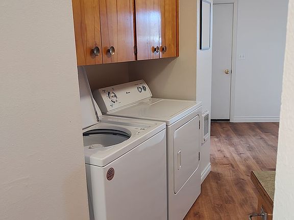 2nd image of 415 Bryden Ave #C