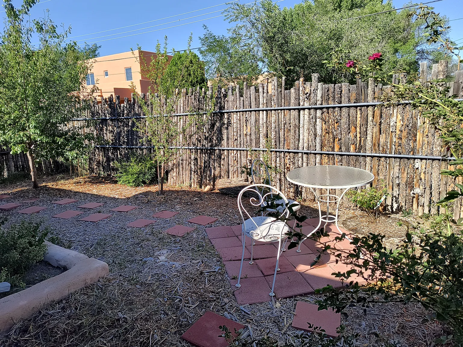 Huddleson St, Santa Fe — Photo 2