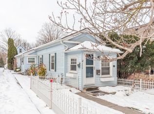 209 N Ann Arbor St, Saline, MI 48176
