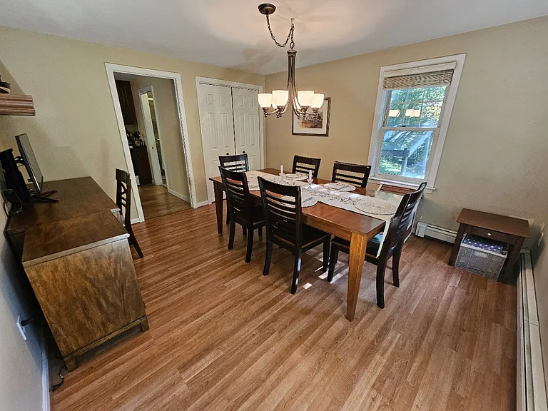 11 Laurel Ln — Photo 17