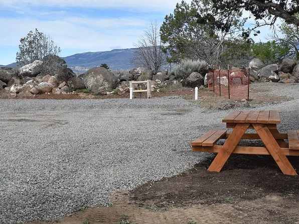 345 NW Elm Ave, Cedaredge, CO 81413