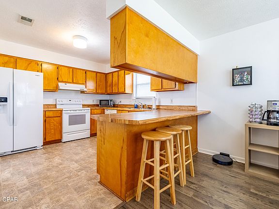 5th image of 605 Nicole Dr