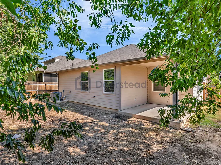 121 Naset Dr — Photo 31