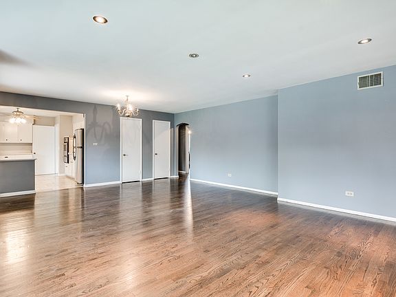 5th image of 17044 Elm Lane Dr