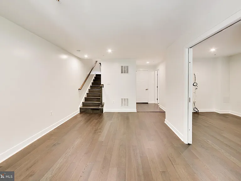 8012 Spring Arbor Dr — Photo 30